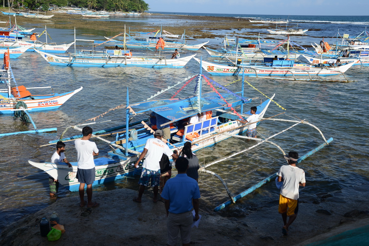 Auch auf das Boot als Transportmittel greifen wir auf den Philippinenn zurück
