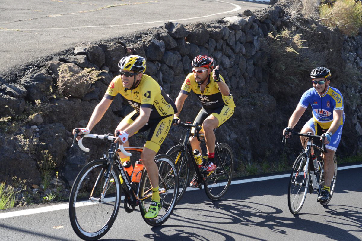 Mit dem Rennrad auf einer der vilen Touren in Andalusien unterwegs